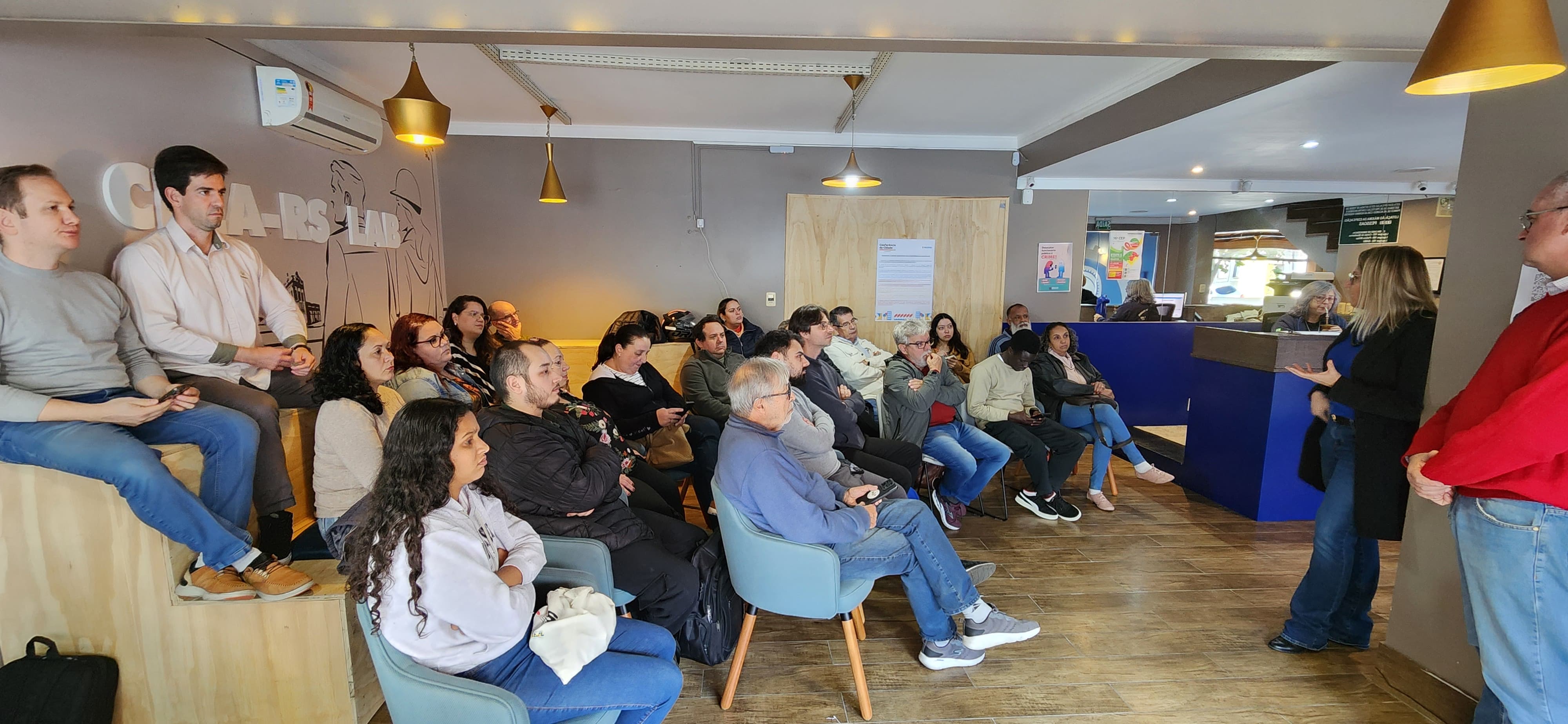 O tema da Conferência Municipal é  “Construindo a Política Nacional de Desenvolvimento Urbano: Caminhos para cidades educadoras, inclusivas, democráticas, sustentáveis, com justiça social e equidade"